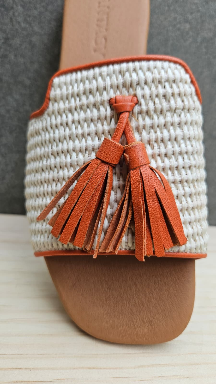 SANDALIA BEIGE-NARANJA